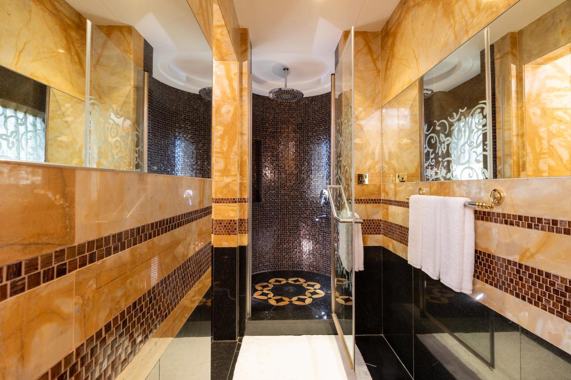 Holiday Inn Kuwait By Ihg Kuwait City Exteriér fotografie